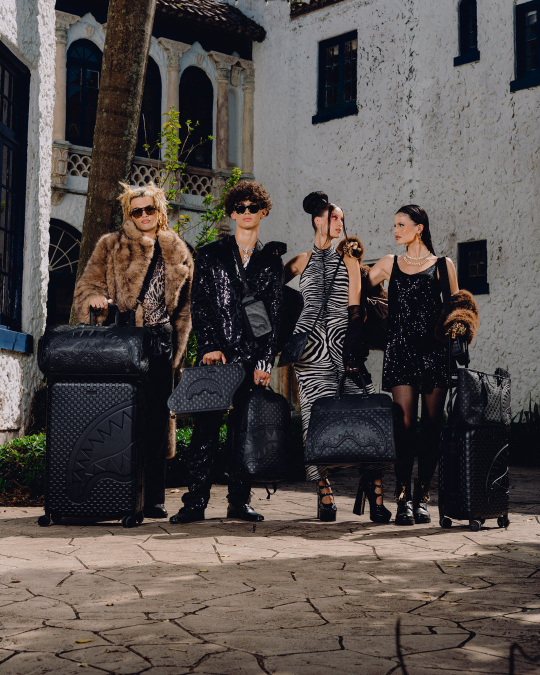 THE GHOST MAISON TOTE